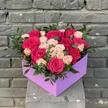 Цветочная композиция из Розы в коробке в Среднем Ставропольского края