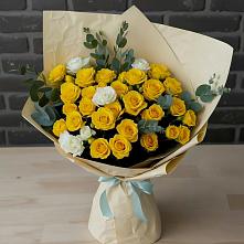 Букет цветов из:  Розы в Среднем Ставропольского края