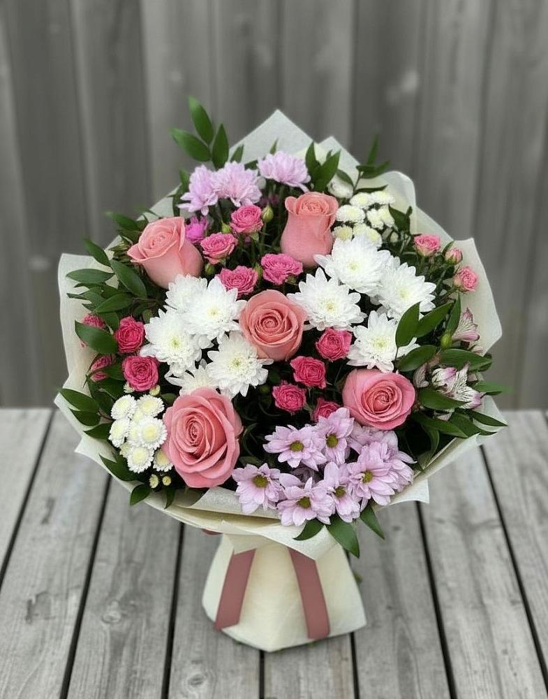 Букет цветов из: Альстромерии, Гвоздики, Розы и Хризантемы в Среднем Ставропольского края