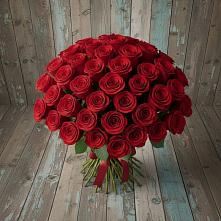 Букет 55 Красных роз Фридом #REPLACE_PRED# Среднем Ставропольского края