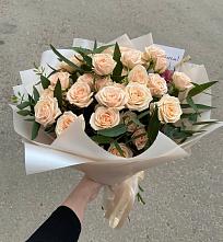 Букет Кремовые розы Латте в Среднем Ставропольского края