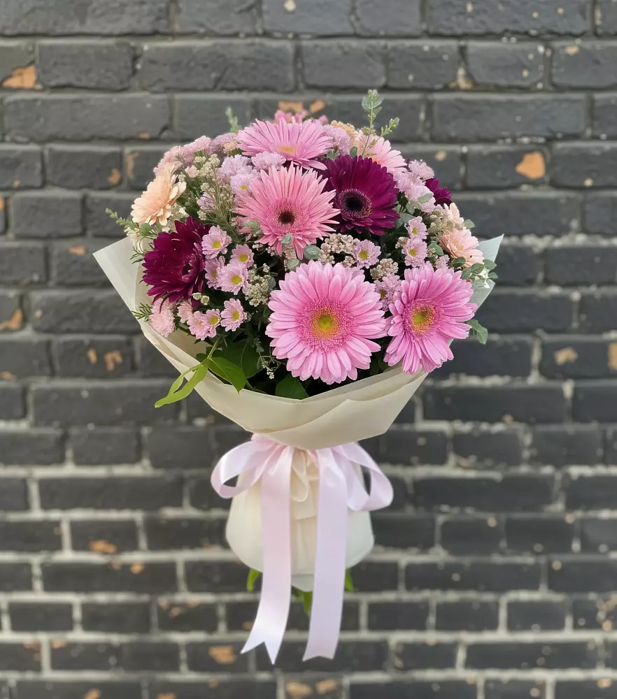 Букет цветов из: Герберы и Хризантемы в Среднем Ставропольского края