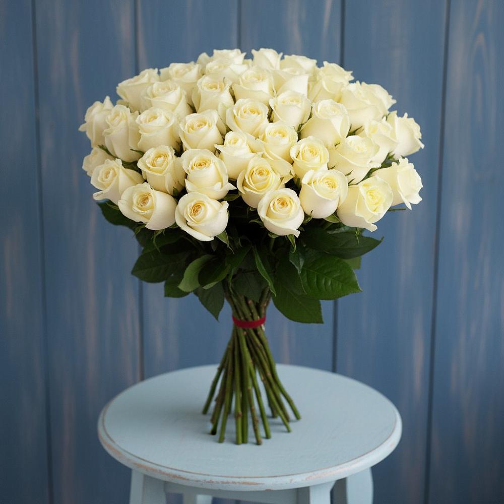 Букет 51 Белая роза Эдлесс Лав в Среднем Ставропольского края