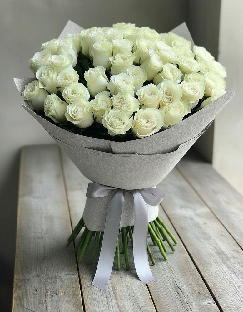 Букет 35 Белых роз в Среднем Ставропольского края
