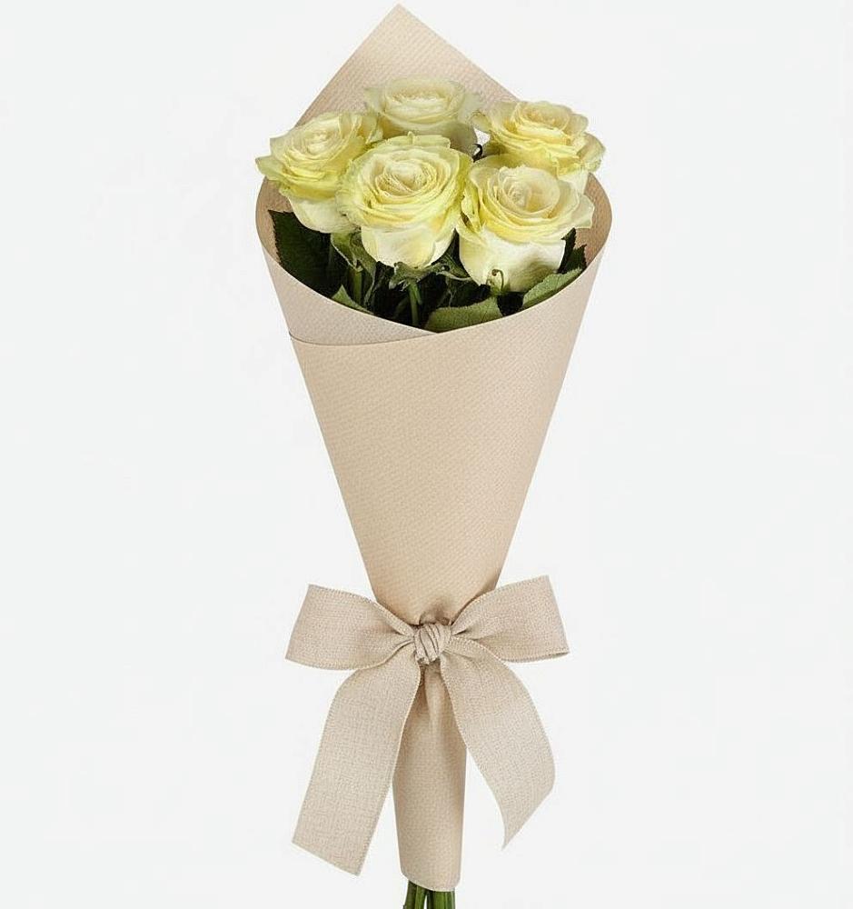 Букет цветов из: Розы в Среднем Ставропольского края