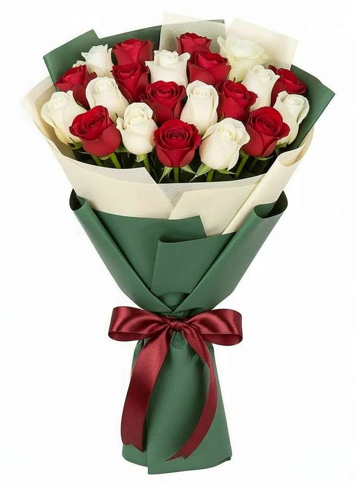 Букет Микс из красных и белых роз в Среднем Ставропольского края