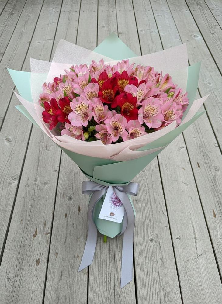 Букет цветов из: Альстромерии в Среднем Ставропольского края