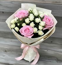 Букет цветов из:  Розы в Среднем Ставропольского края