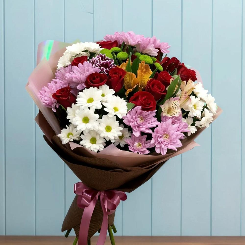 Букет цветов из: Розы, Хризантемы и Альстромерии в Среднем Ставропольского края