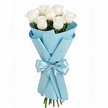 Букет 7 белых роз Проуд в Среднем Ставропольского края