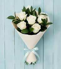 Букет цветов из:  Розы в Среднем Ставропольского края