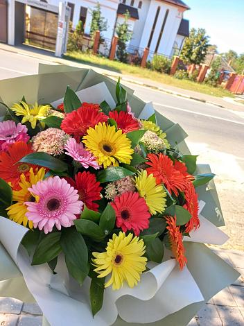 Букет цветов из: Герберы в Среднем Ставропольского края