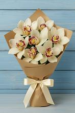 Букет цветов из:  Орхидеи и Розы в Среднем Ставропольского края