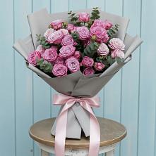 Букет цветов из:  Розы в Среднем Ставропольского края
